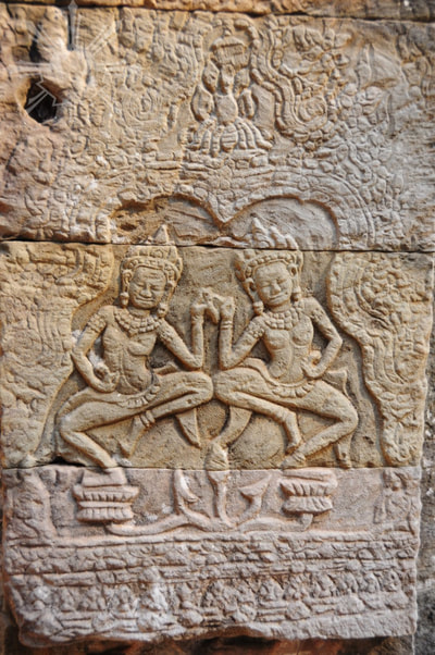 Apsara carving